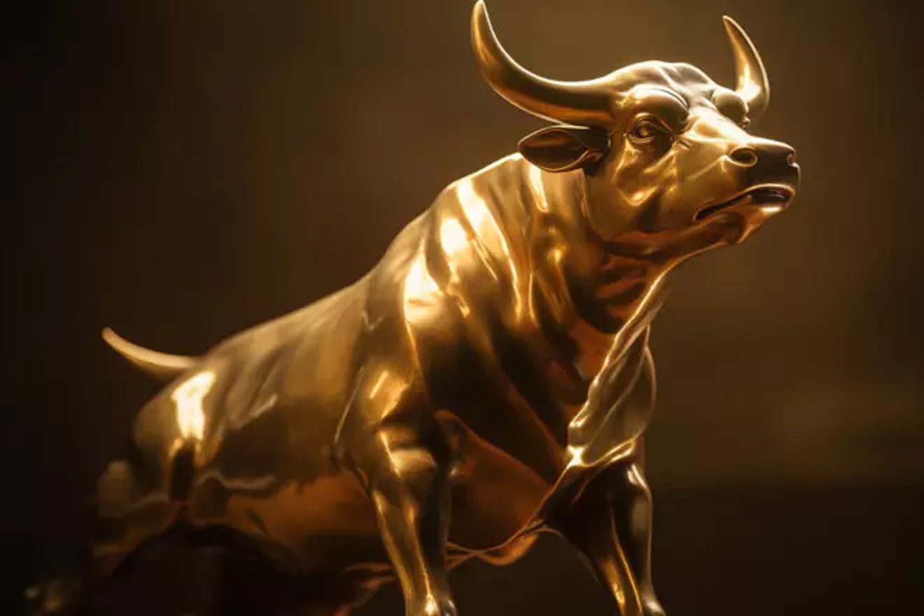 Gold stockpiling in New York leads to London shortage