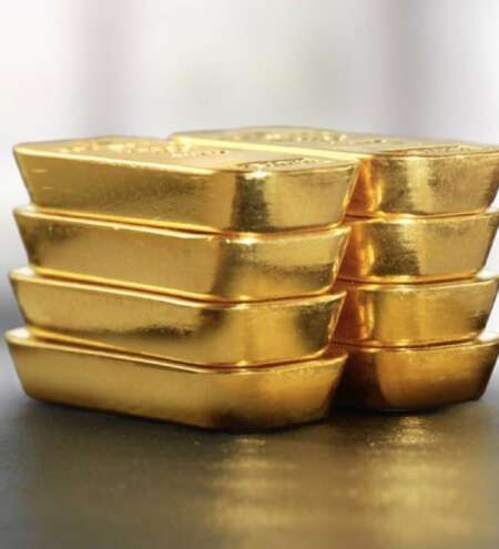gold prices soar above US$3,000