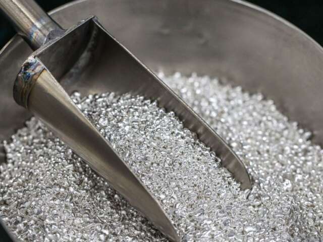 Heraeus says gold prices holding steady, silver enjoys ETF activity