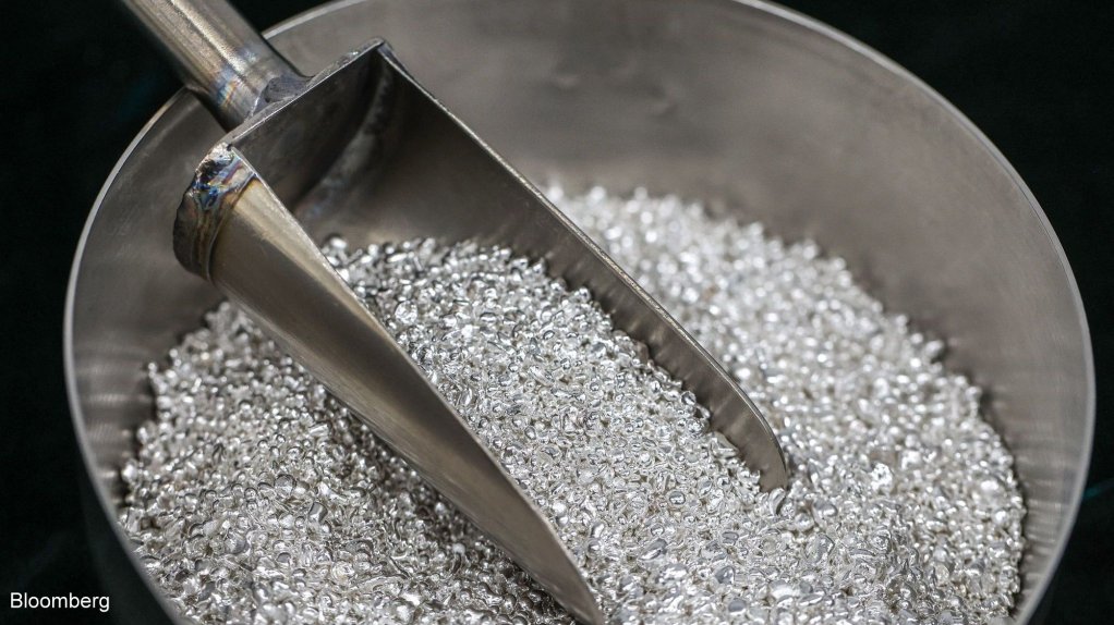 Heraeus says gold prices holding steady
