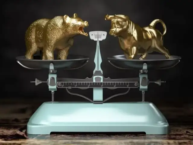 Gold Falls Back to $4,000 After Technical Sell-Off