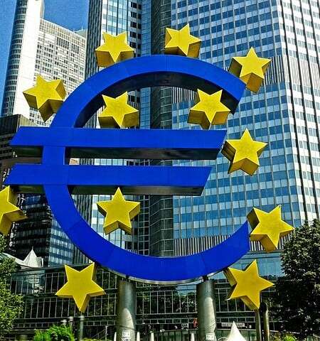 Gold holding gains against euro as ECB leaves rates unchanged