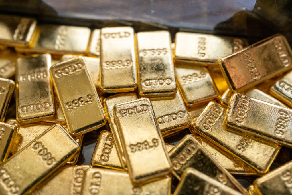 Wells Fargo doubles down on gold
