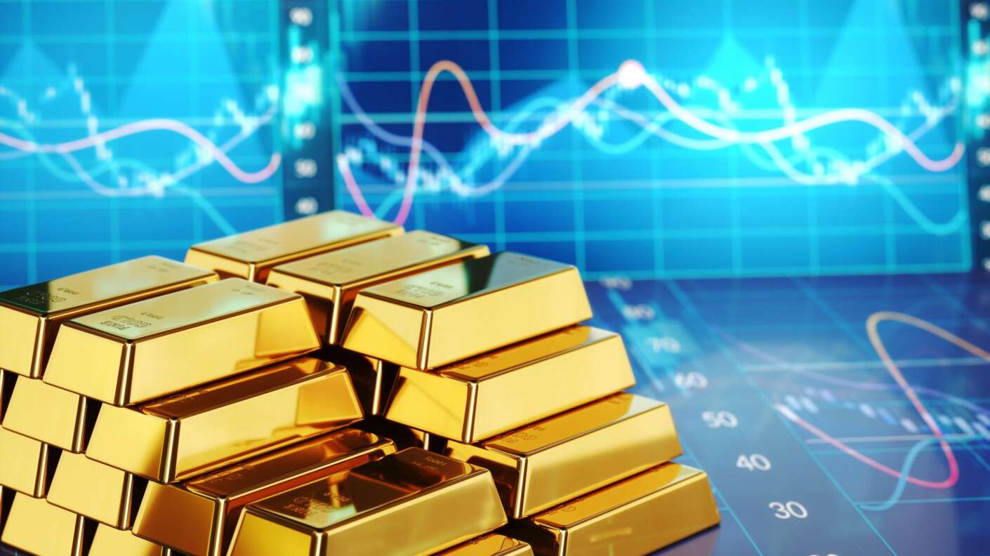 Gold Holds in Tight Range as Markets Await Central Bank Signals