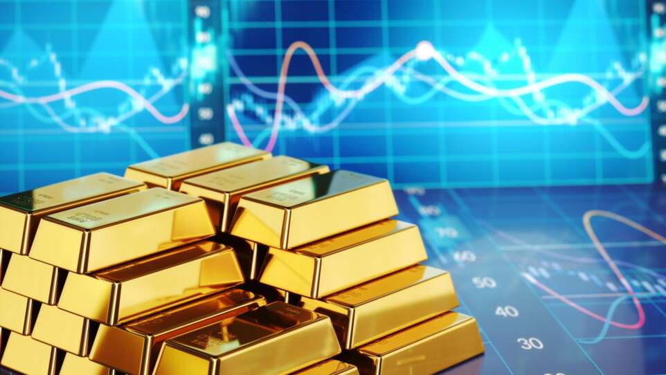 Gold Holds in Tight Range as Markets Await Central Bank Signals and ...