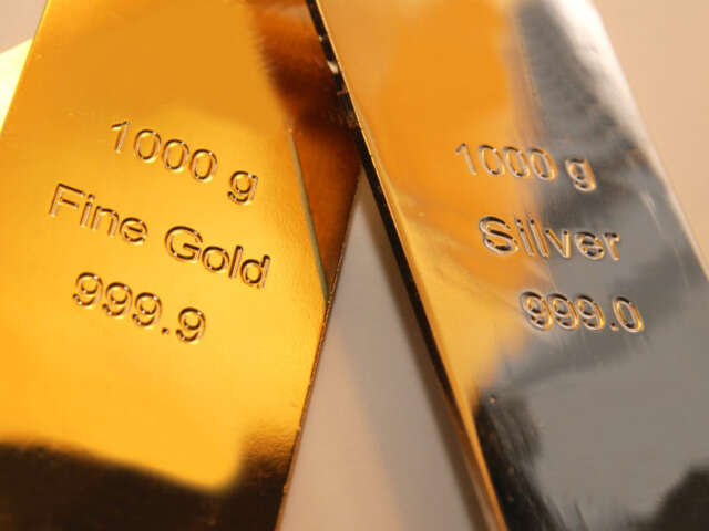Gold price may see long-term rebound despite war setbacks, banks say
