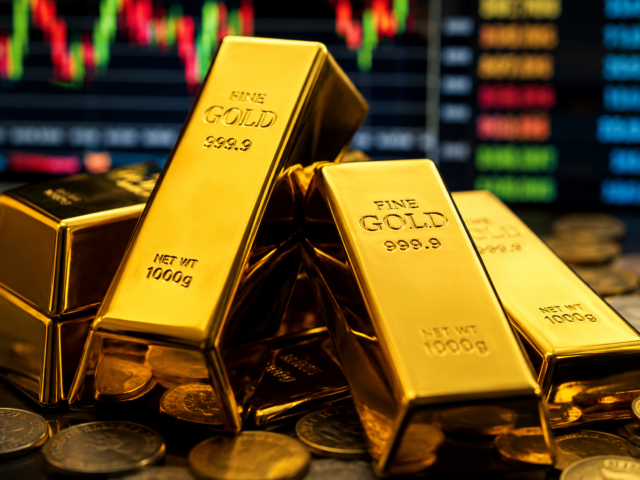 Gold Rebounds as Falling US Bond Yields Fuel Fresh Buying