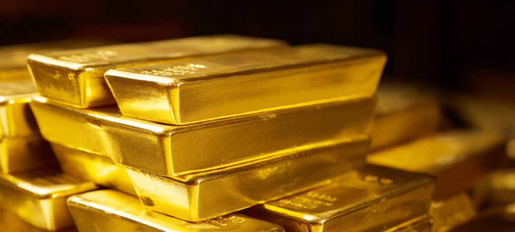 Gold price climbs as pause in Mideast fighting curbs inflation risk